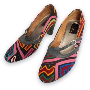 Molas heels